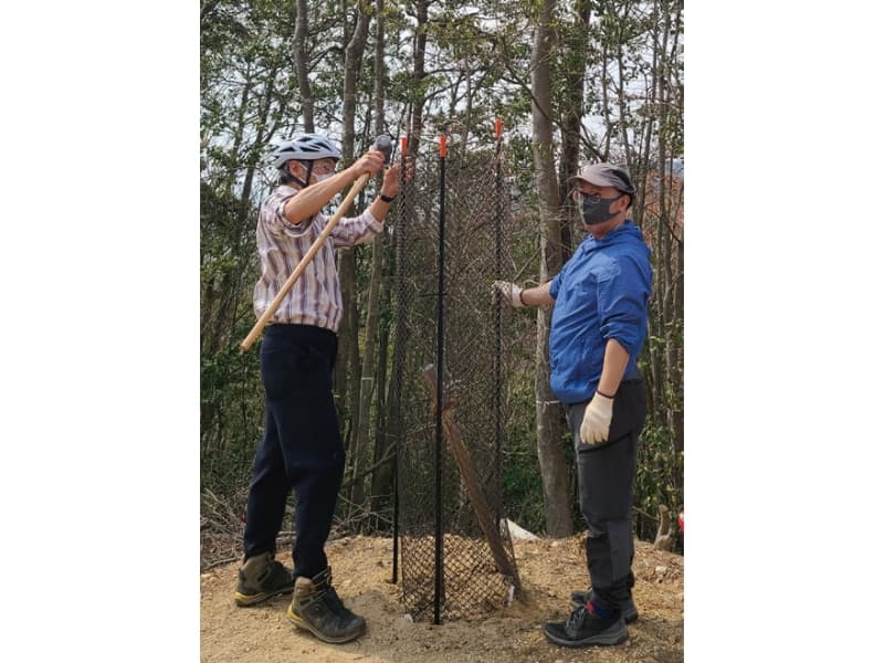 防鹿ネットを設置